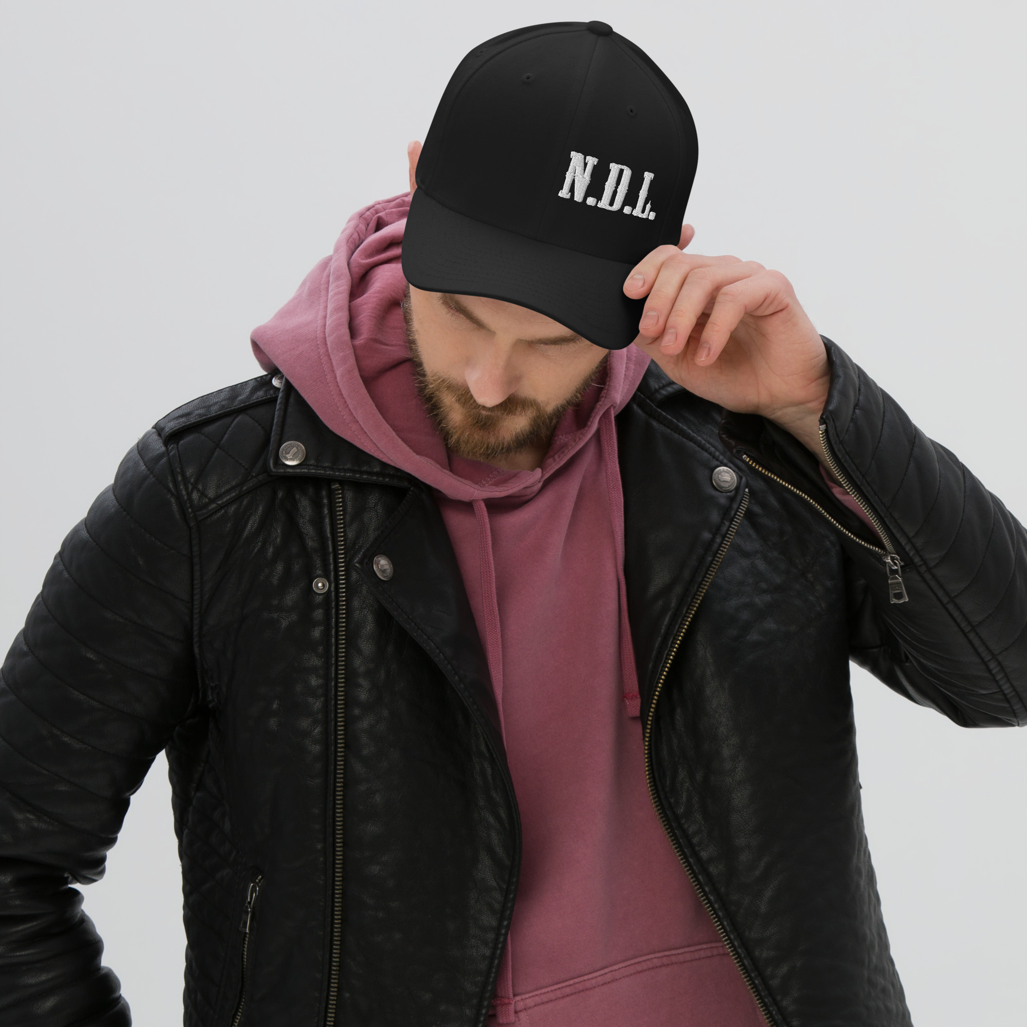 closed-back-structured-cap-black-front-6a9e39ddde9a0.jpg